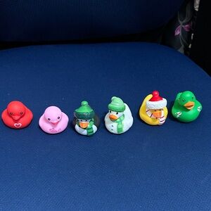 Colorful Holiday Rubber Duck Set - Green, Pink, Red, Yellow
